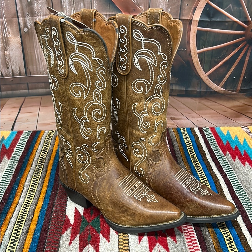 Women's Justin Snip Toe Western Boots Size 6